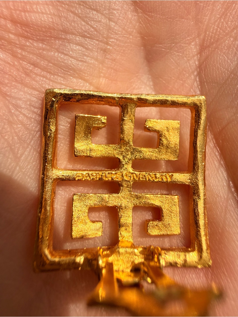 Vintage Givenchy Modernist Hammered Goldtone 4G Earrings - Picture 4 of 6